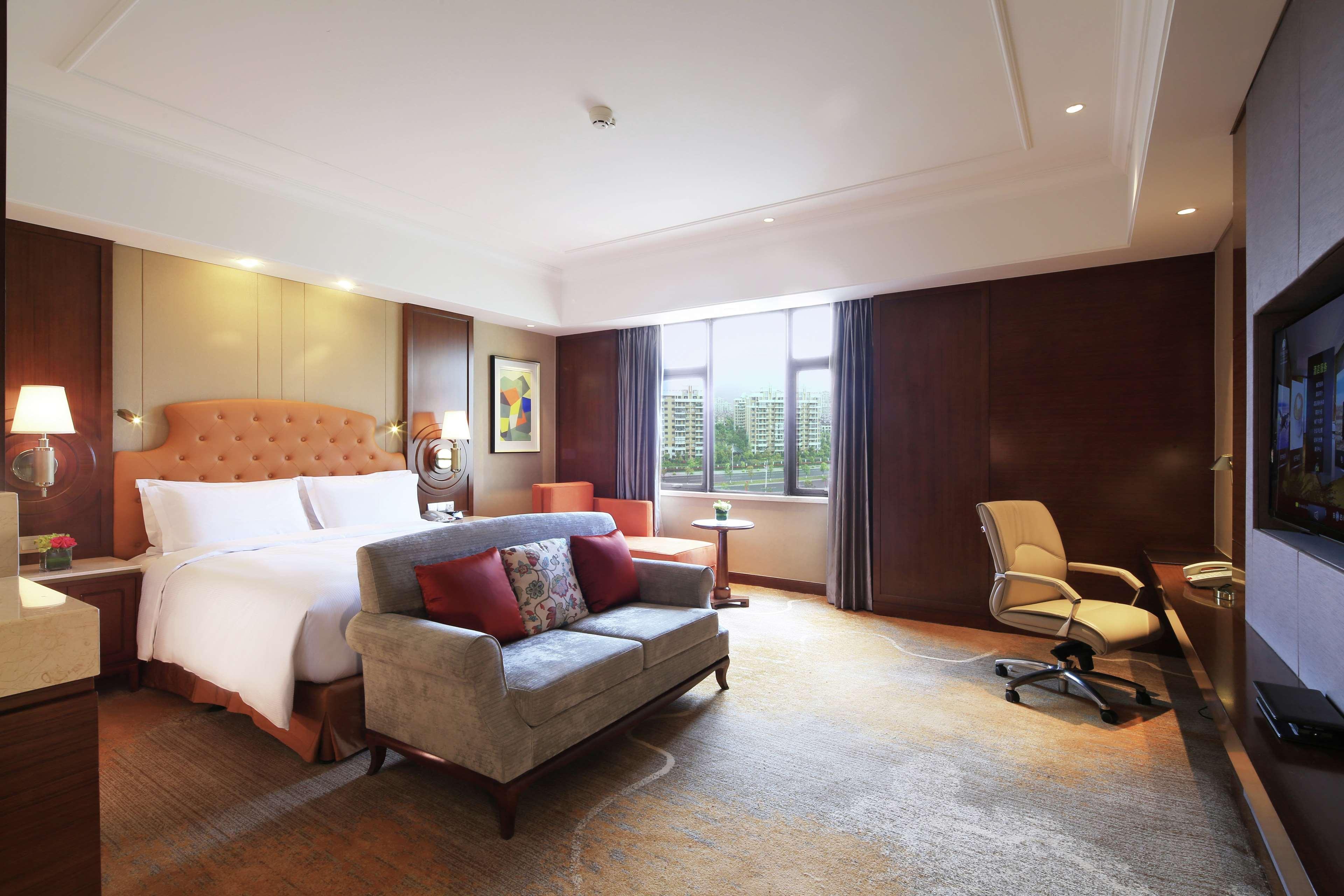 Doubletree By Hilton Ningbo - Chunxiao Hotel Luaran gambar