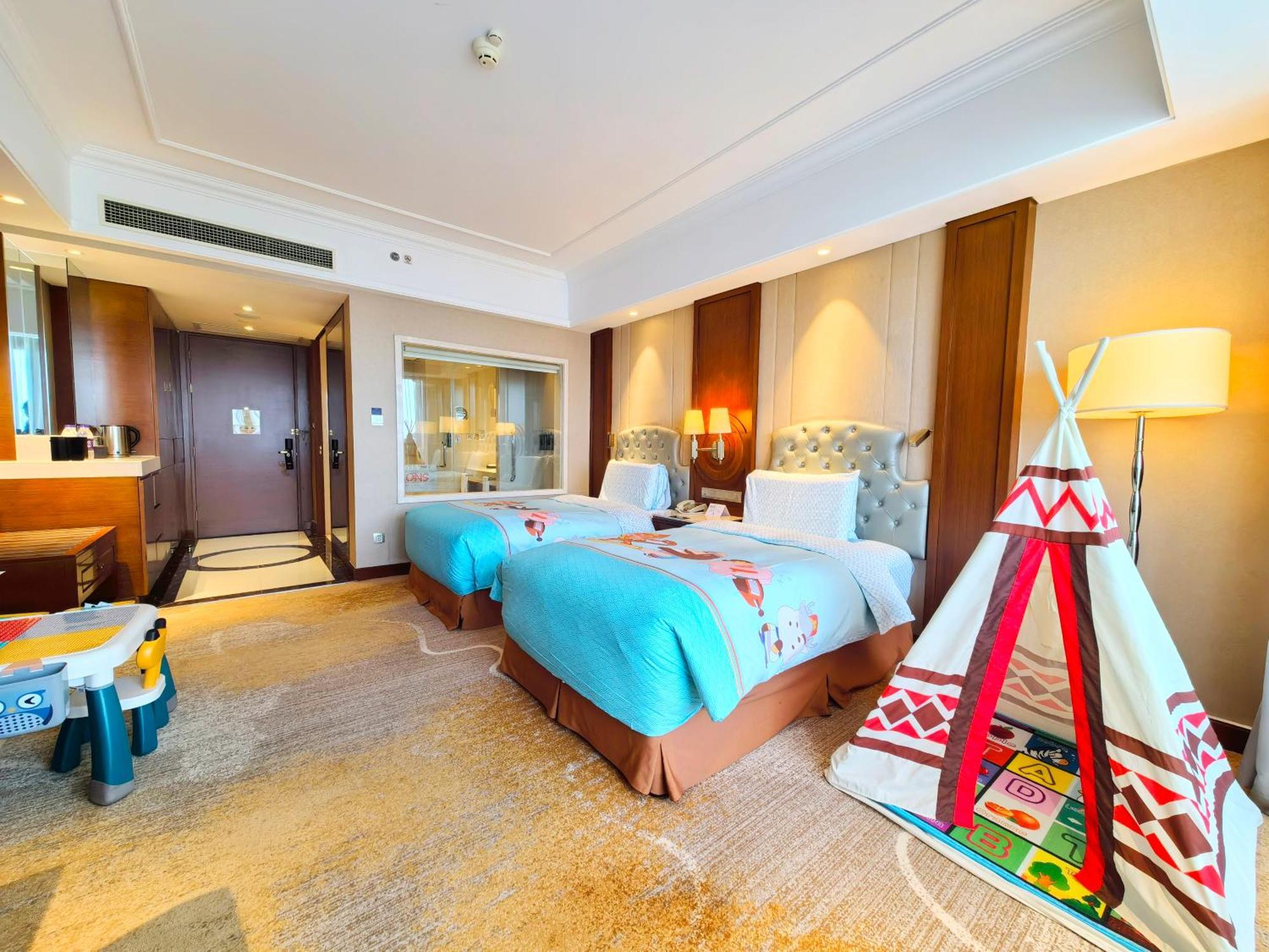 Doubletree By Hilton Ningbo - Chunxiao Hotel Luaran gambar