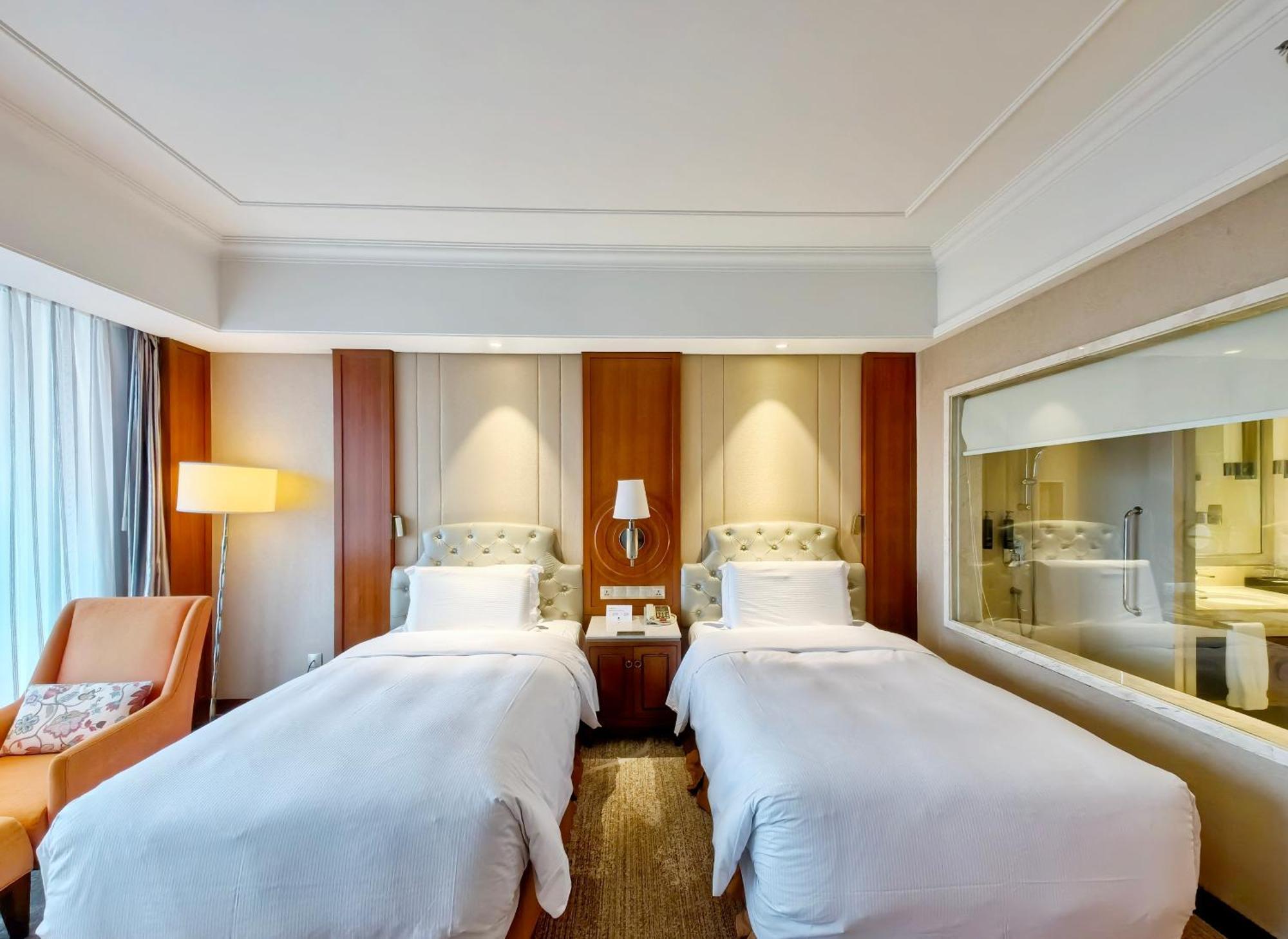 Doubletree By Hilton Ningbo - Chunxiao Hotel Luaran gambar