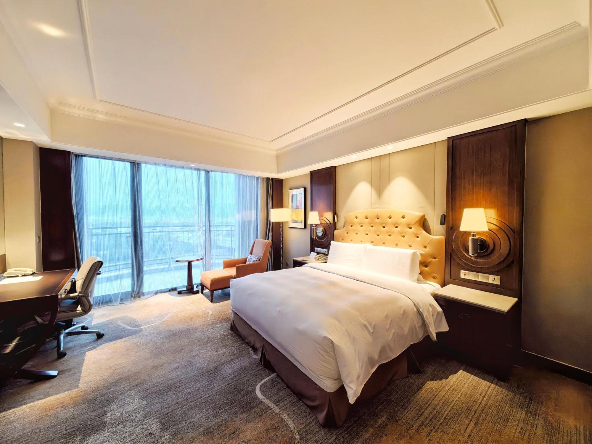 Doubletree By Hilton Ningbo - Chunxiao Hotel Luaran gambar