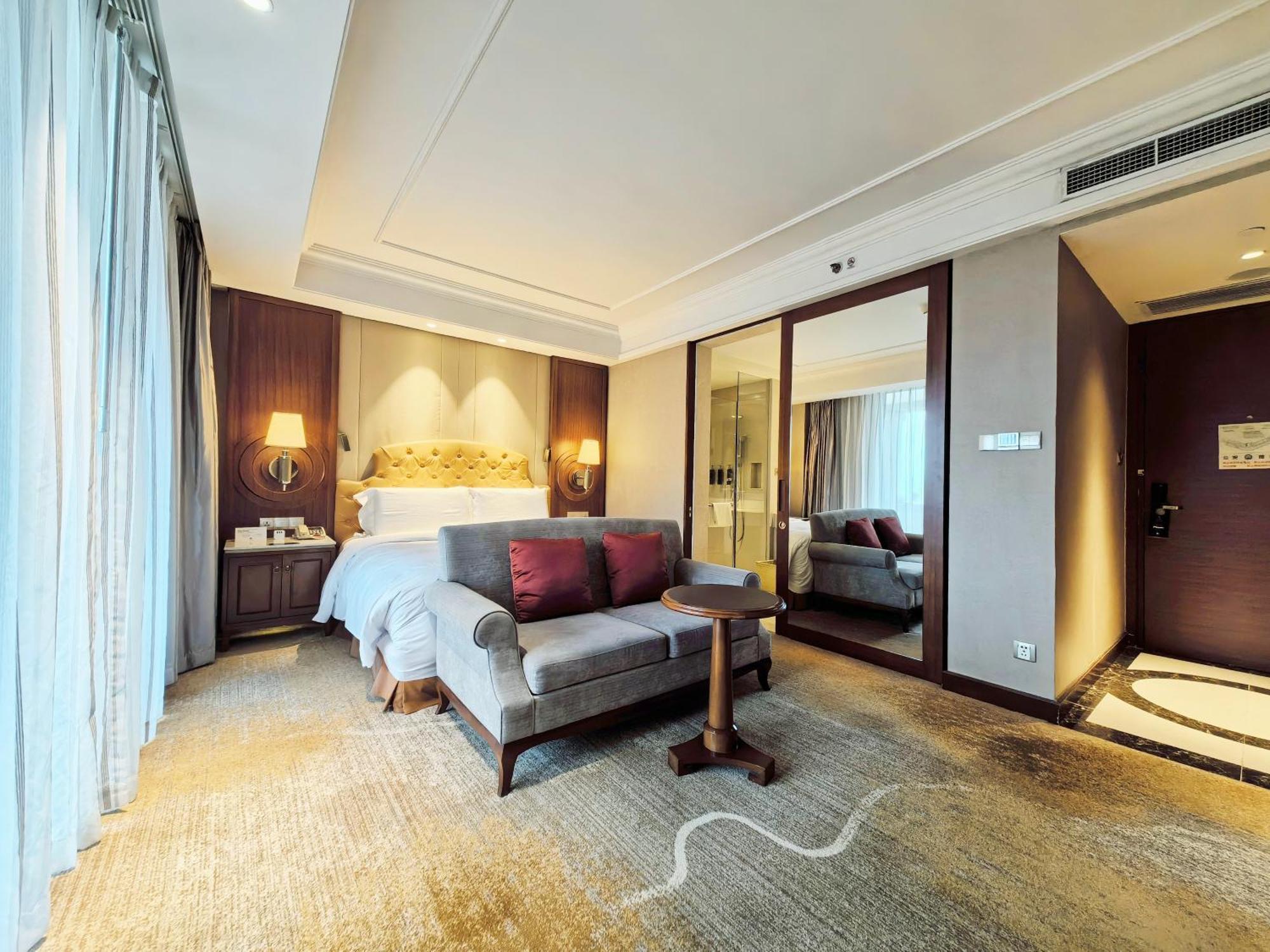 Doubletree By Hilton Ningbo - Chunxiao Hotel Luaran gambar