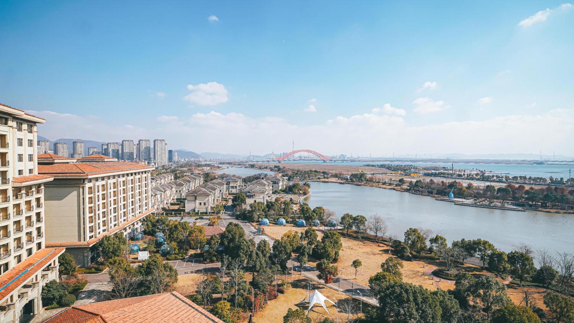 Doubletree By Hilton Ningbo - Chunxiao Hotel Luaran gambar