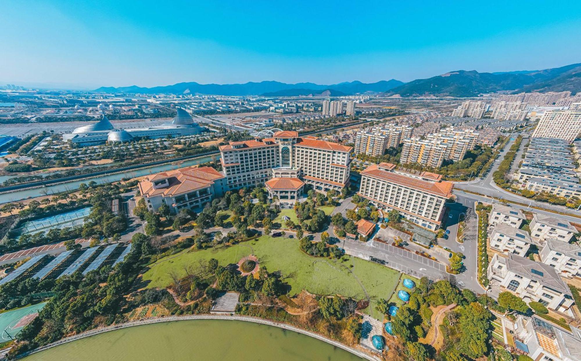 Doubletree By Hilton Ningbo - Chunxiao Hotel Luaran gambar